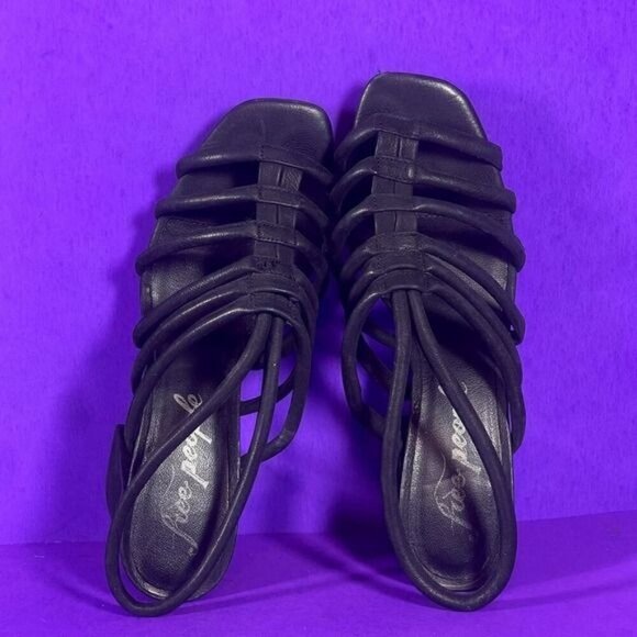 Free People Women's Black Suede Strappy Block Heel Colette Sandal Shoe Size 9‎ - Picture 6 of 8
